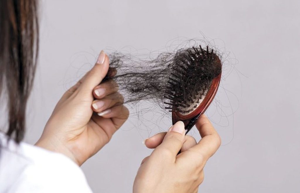 روش درمان ریزش مو طبیعی در خانه